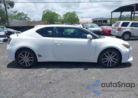 2014 Scion Tc 10 Series/Monogram из США, поврежденный, VIN JTKJF5C72E3085687